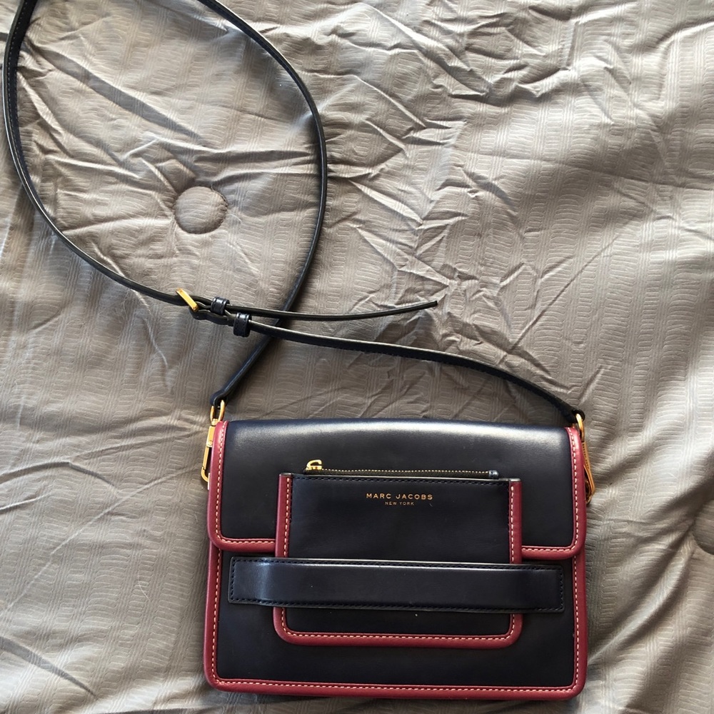 Marc Jacobs cross body